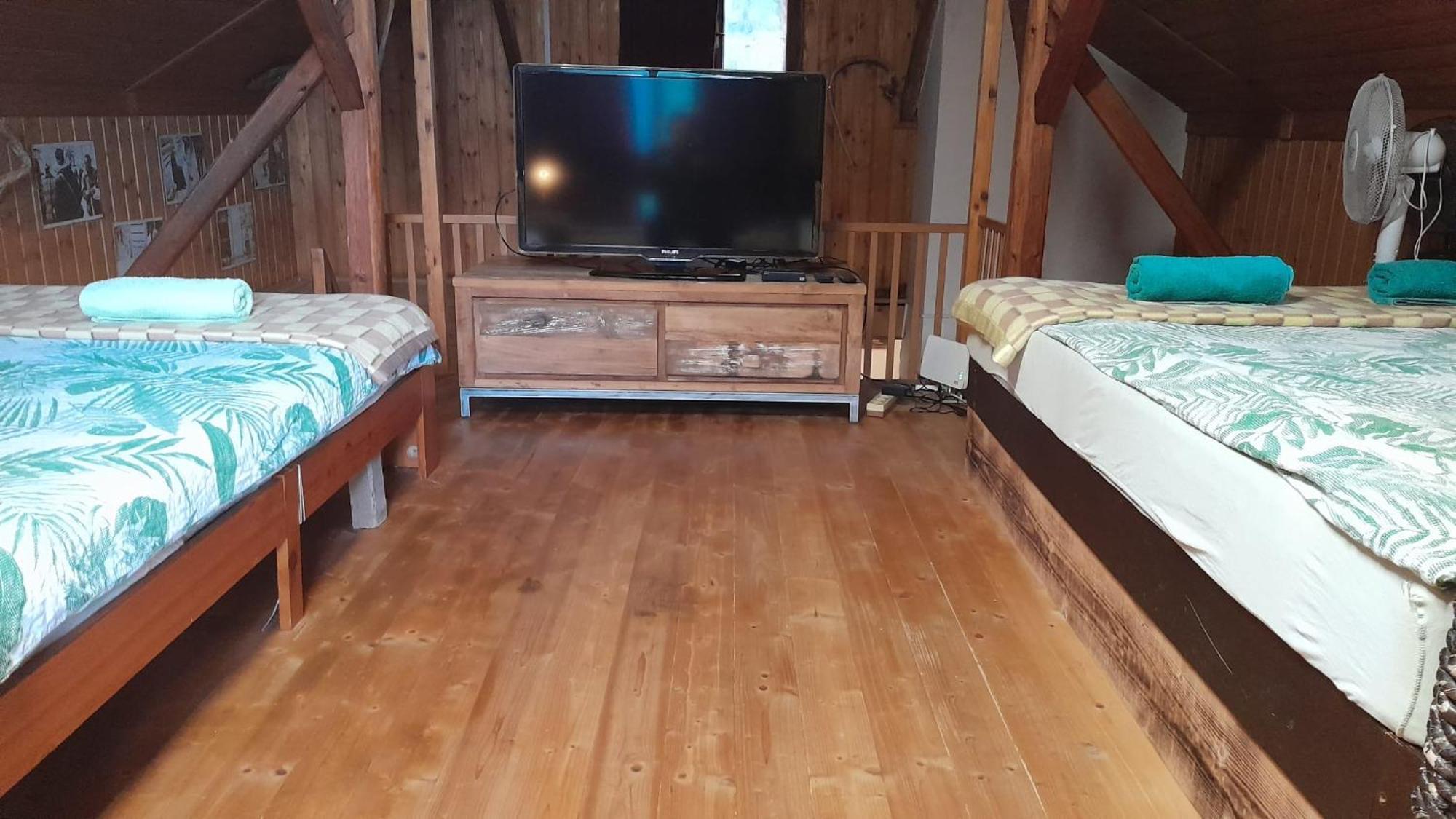 Fairytale Wooden House By Ljubljana Villa Grosuplje Eksteriør billede